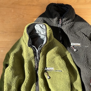 Altus Mountain Gear /  Reversible Fleece Jacket