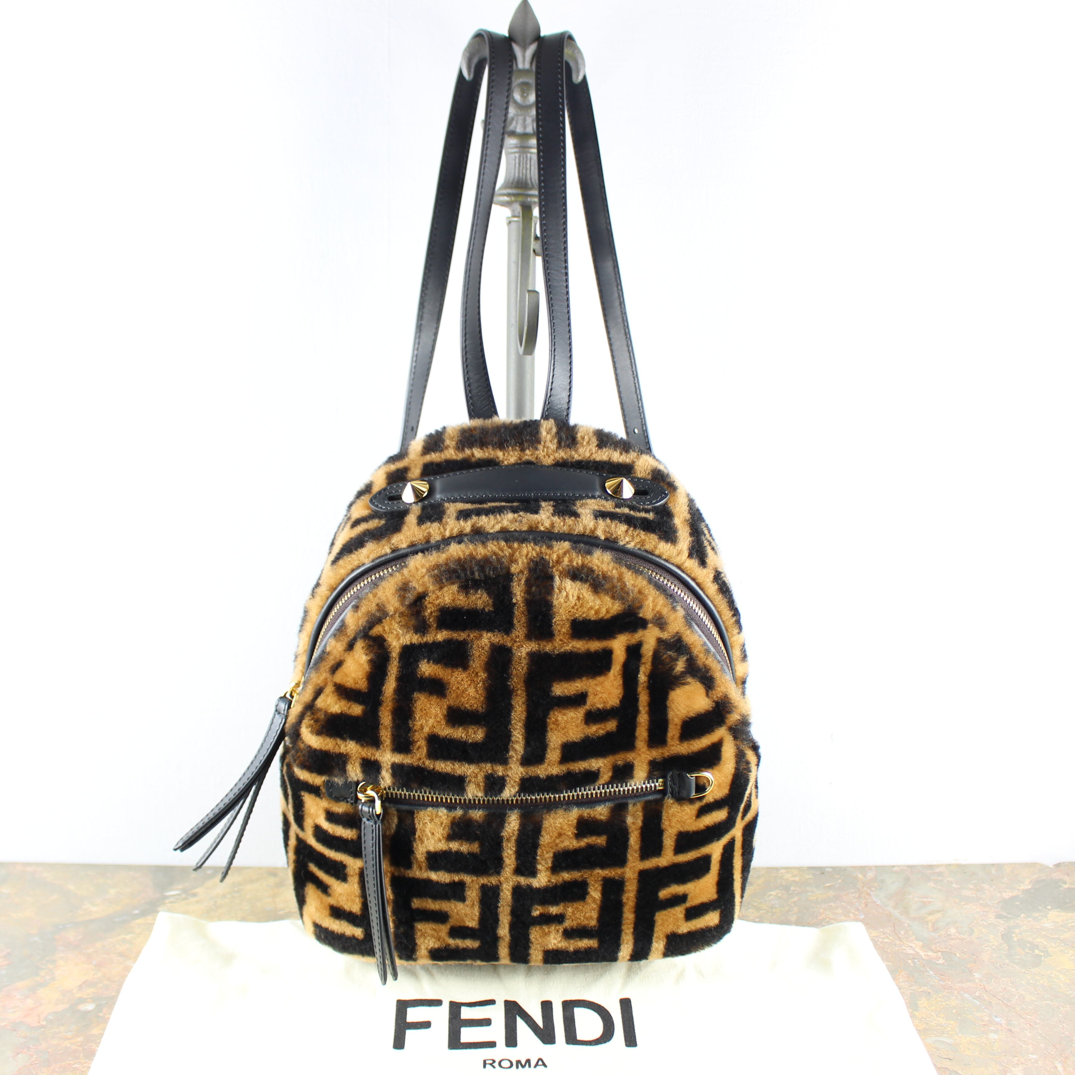 ◇ FENDI ◇ コレクションズッカ柄シープスキンリュックサック | www ...