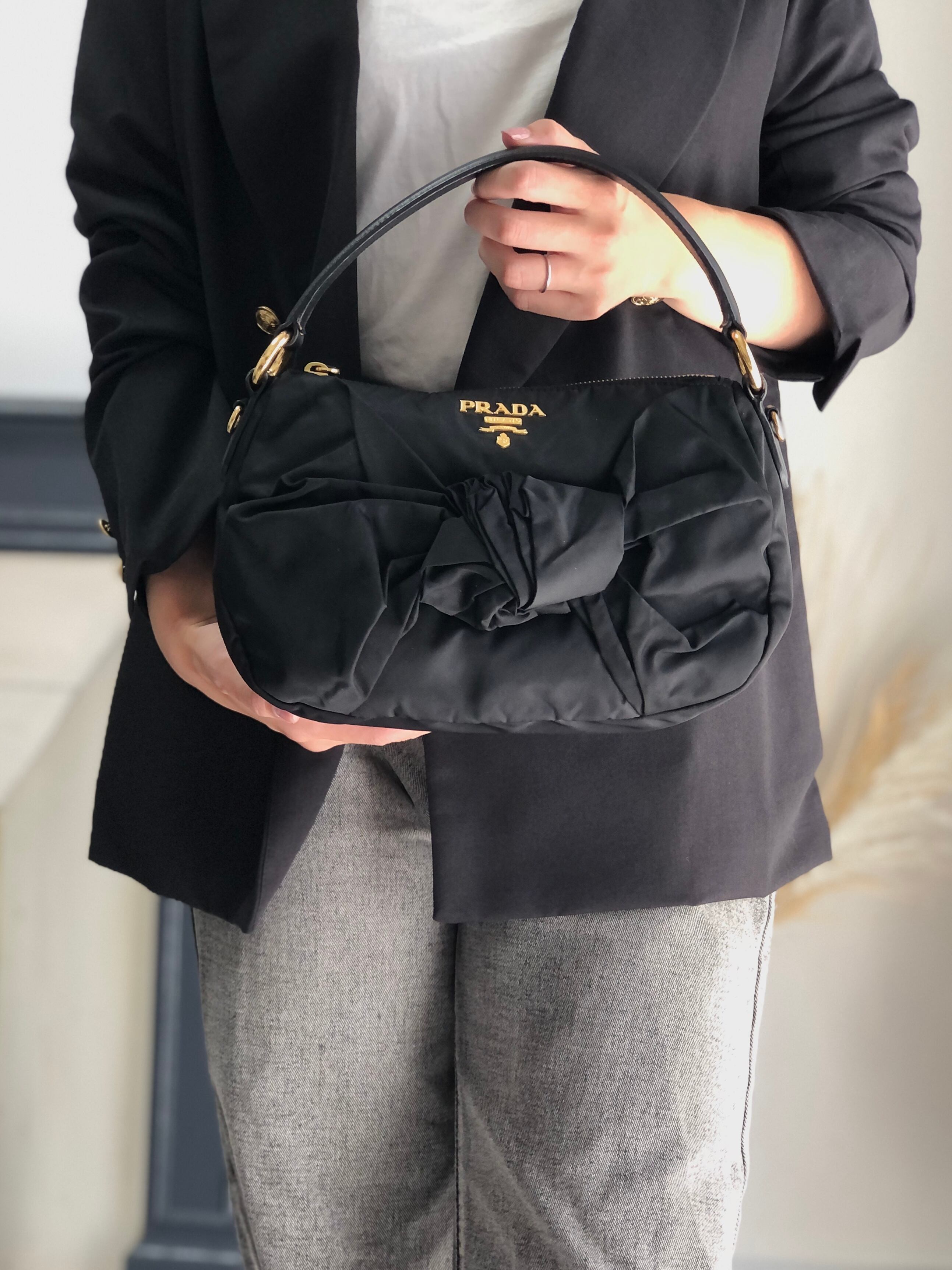 PRADA プラダ ショルダーバッグ ブラック ロゴ リボン ナイロン 2way ワンショルダーバッグ vintage ヴィンテージ オールド 33v85k