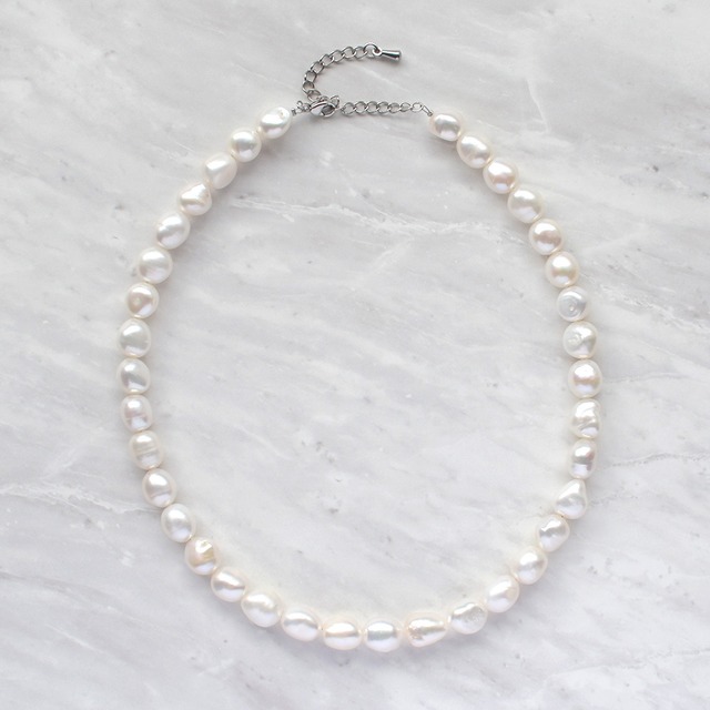 こなれ感ある存在感 大粒 約9.0mm バロックパール ネックレス 淡水パール / pe-078