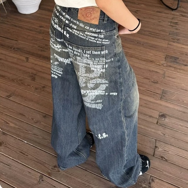 ユーズドウォッシュバックレターグラフィックデニムパンツ 1col R02642