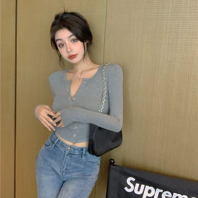 黒の長袖Tシャツレディース秋のタイトフィットスリムスリミングボトミングシャツ2020新しいインナーショートトップイントレンド ブラックストロベリース56179731279