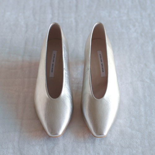 atelier brugge (アトリエ ブルージュ)　ミディアムヒール　パンプス