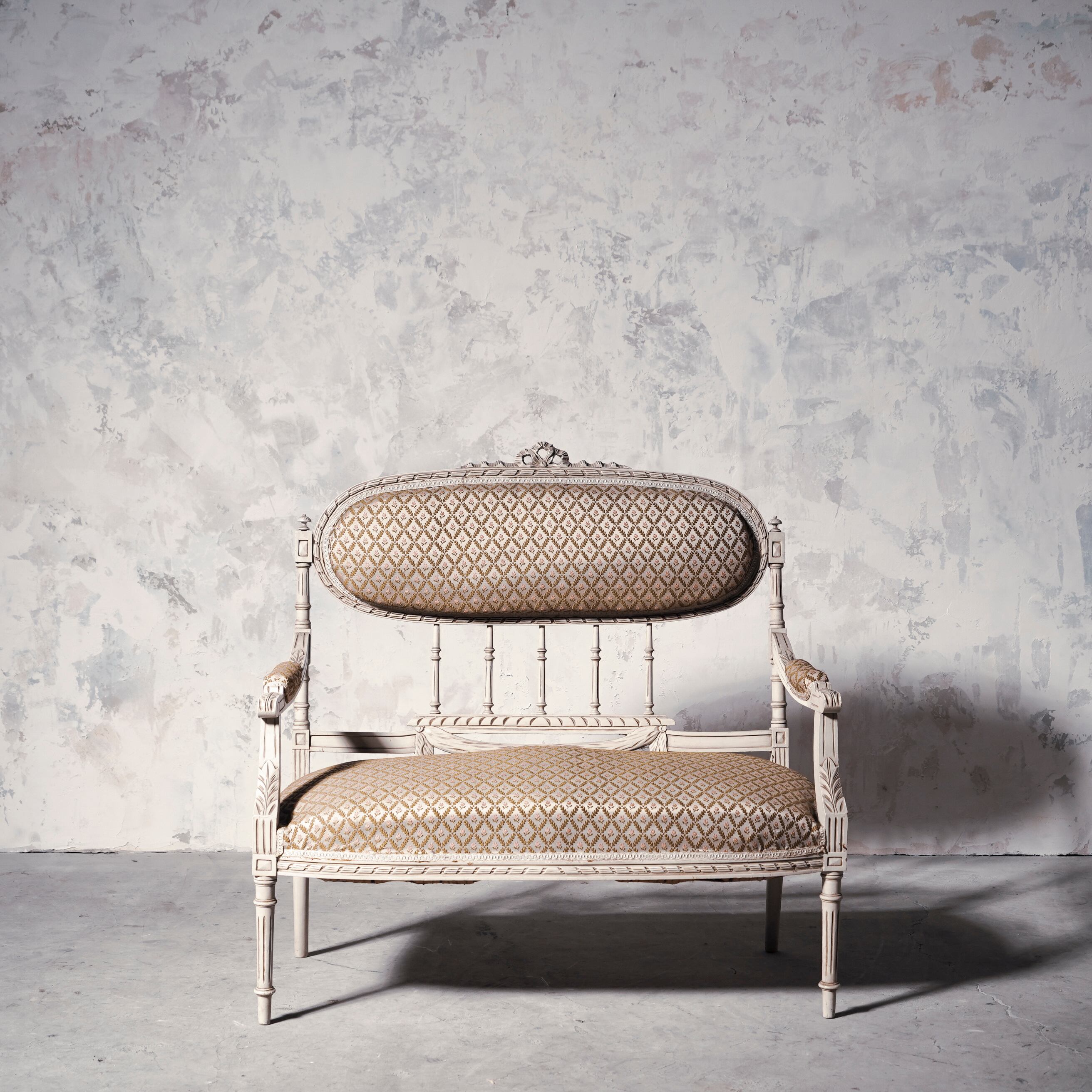 ソファ/2シーター/二人掛け/サロンソファー/フレンチアンティーク/インテリア/撮影アイテム/スタジオ