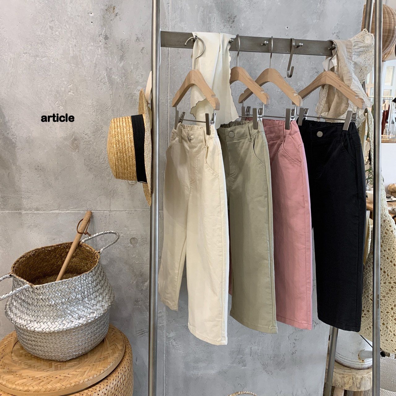 [article] Human Tong Pants +fee2 / [아티클] 휴먼통바지
