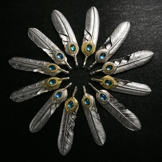 鷲見太郎Lアラベスクフライトフェザーハートフェザー01 w/ブルートパーズ 鷲見太郎 Pendant ペンダント】Lアラベスクフライトフェザー&K18