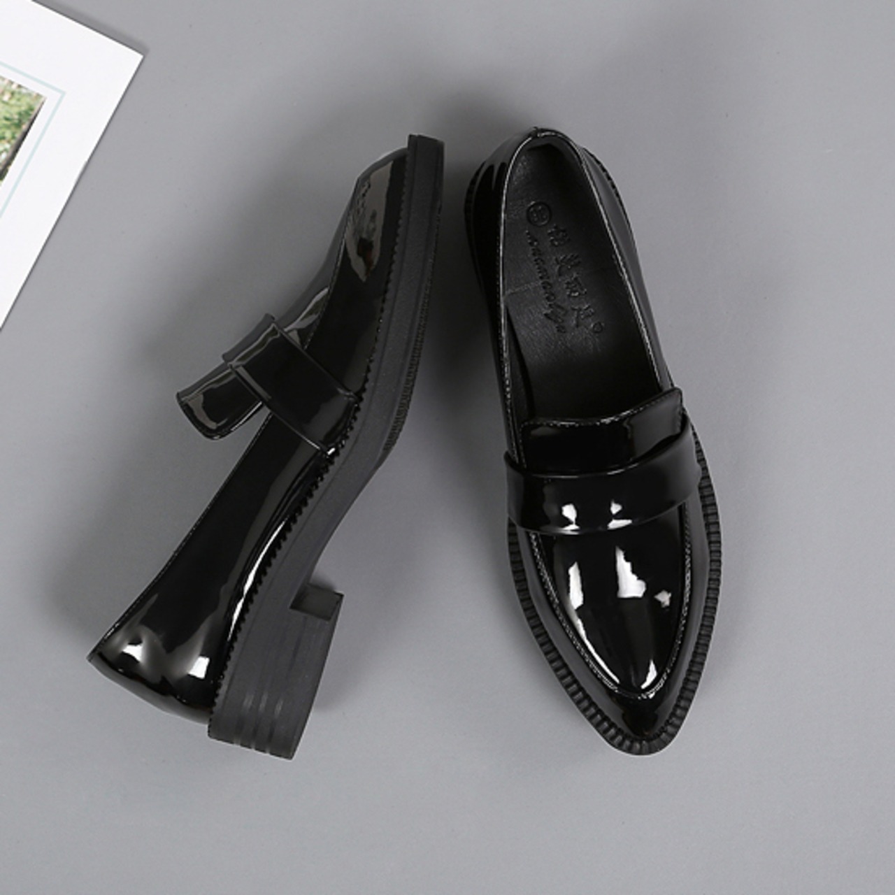 影魔法〜魔女のとんがりローファー〜　M22214