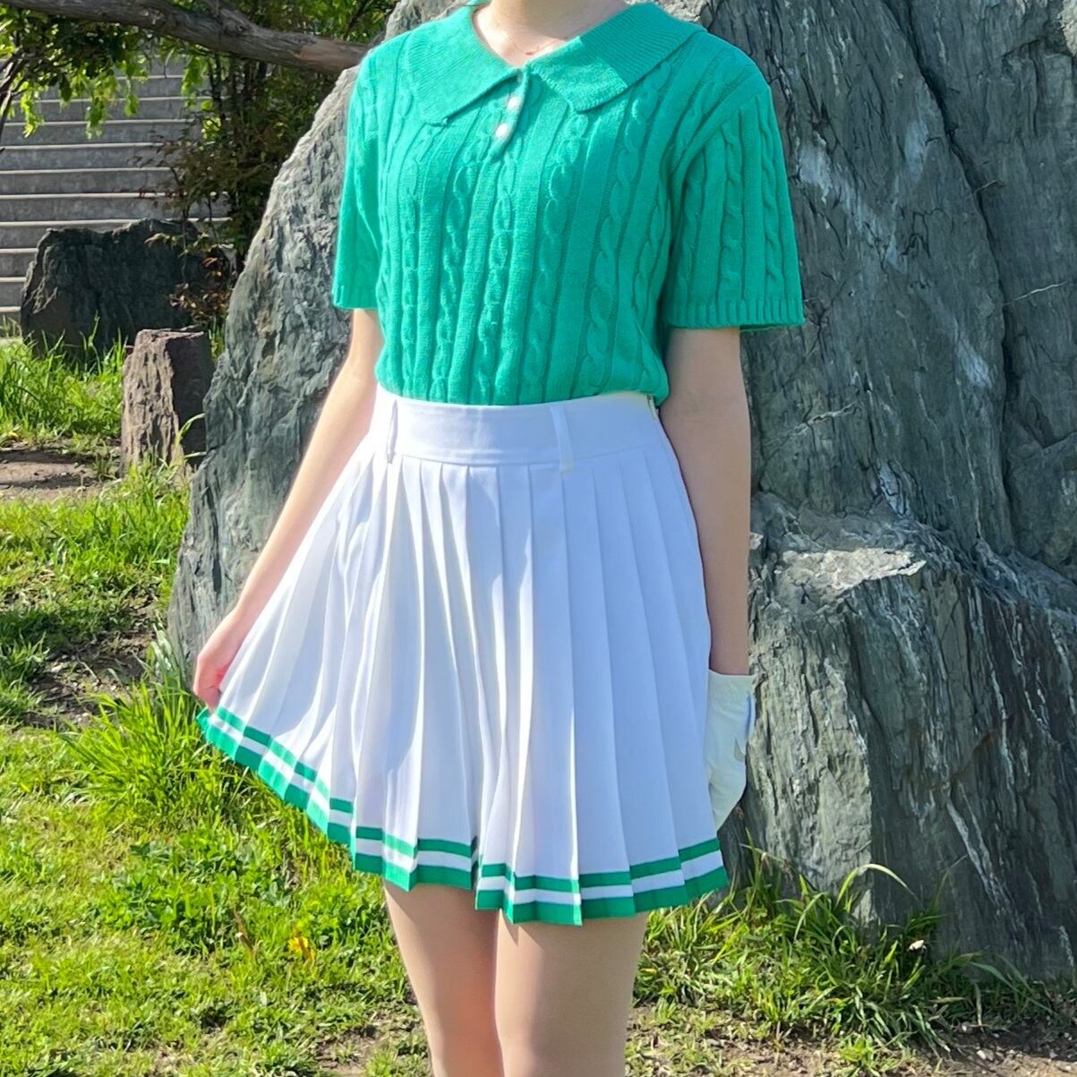 Green line pleats skirt