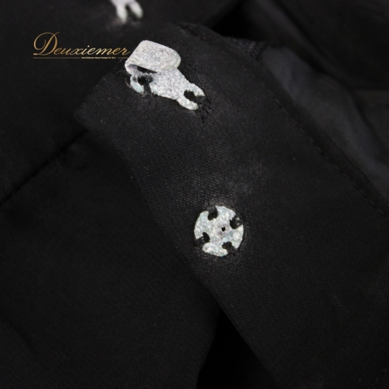 社交ダンス 衣装 スタンダード スカート レッスンウェア オールシーズン 黒 U:NA ユーナ ブラック系 透け感 フォーマル 無地 シンプル 練習着 サテン素材 エレガント 大人 可愛い フレア スカート 柔らかい 着心地抜群 練習用ファッション ダンス衣装 長めの丈 フォーマルウェア バレエスタイル 適応体型 伸縮性 軽やか シンプルデザイン