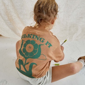 CLAUDE&CO/Clay Milking It Flower Power Tee