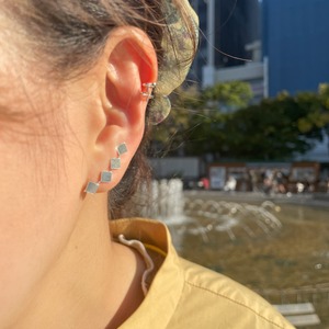 スクエアプレートシルバーイヤーカフ