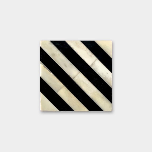 コースター ストライプ ブラック × ホワイト｜Bone Coaster Stripe White × Black