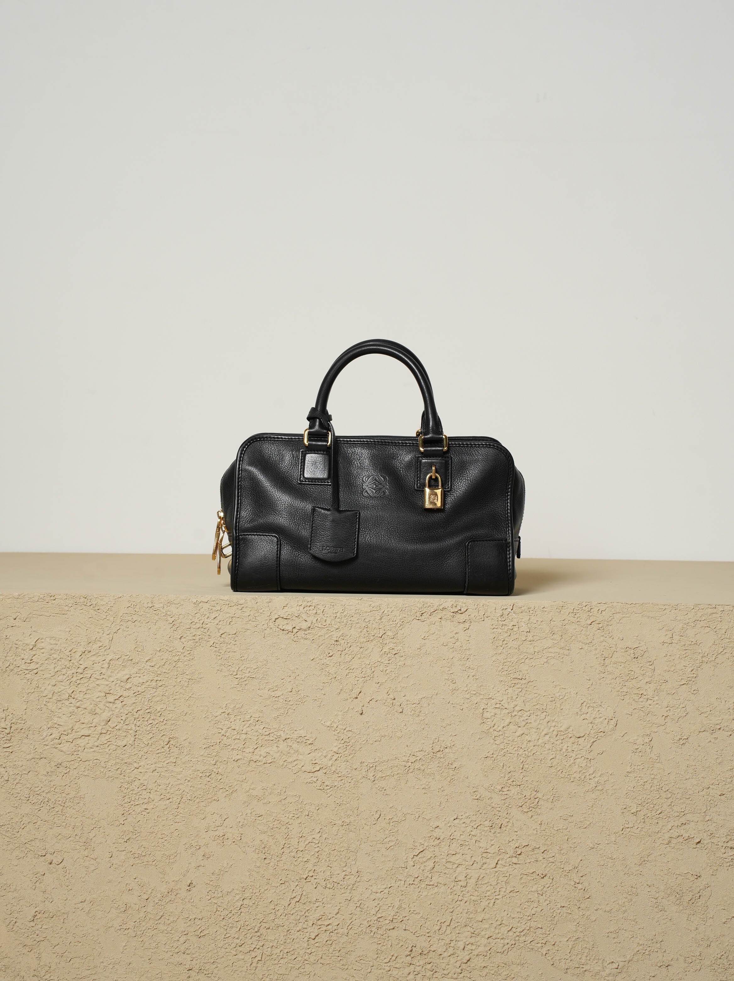 LOEWE | Raum Vintage