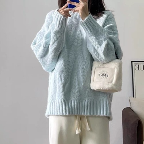 ラウンドネックケーブルニット ・76143