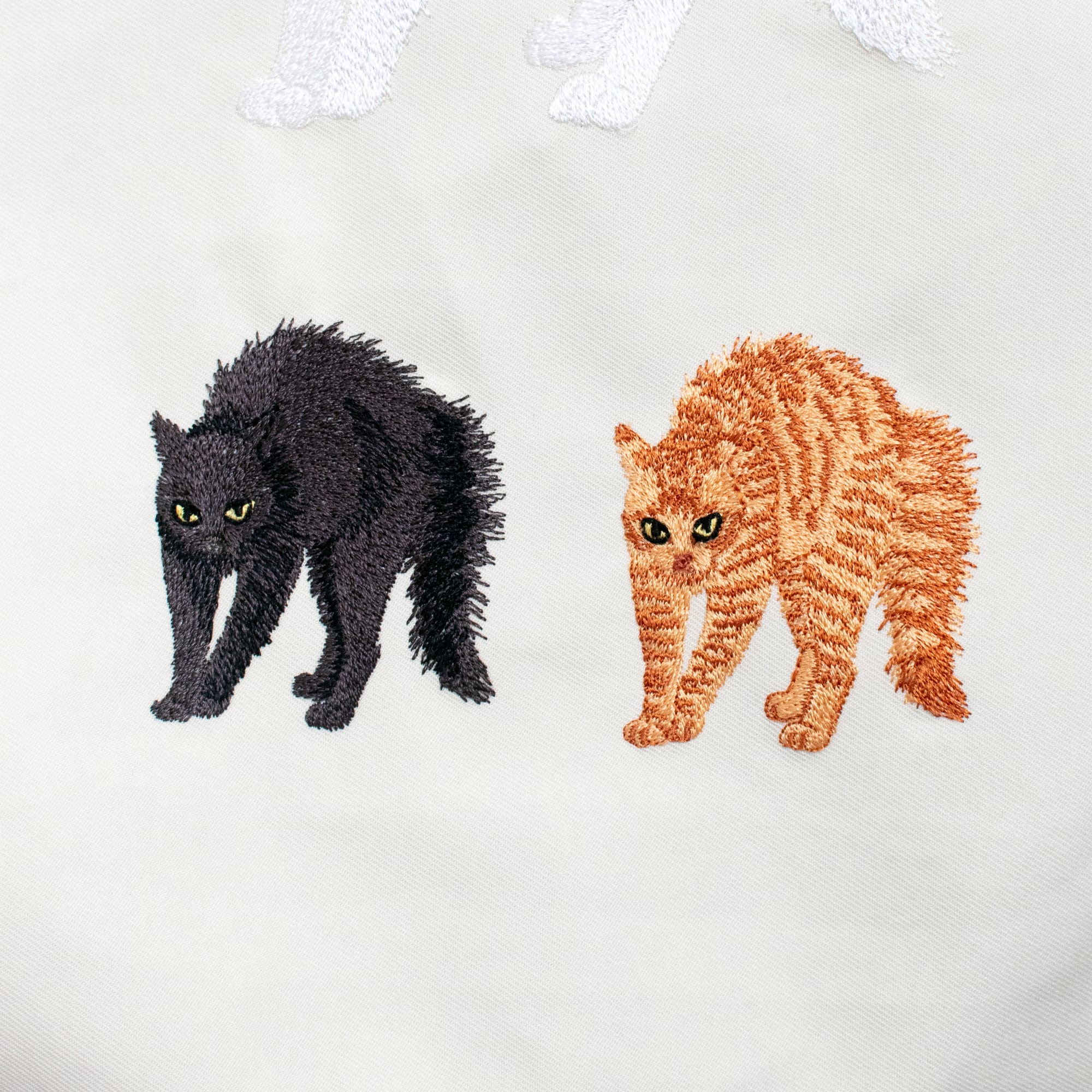 刺繍データ販売】猫のやんのかステップ／キジトラ・白猫各3サイズ