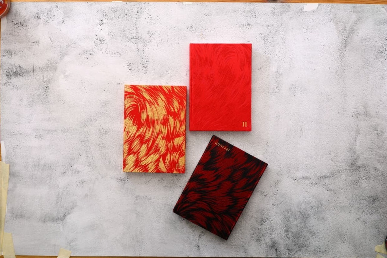 【HONcept】テキスタイルノート Costume fabric（衣装）　宮下織物　11　Red（レッド）