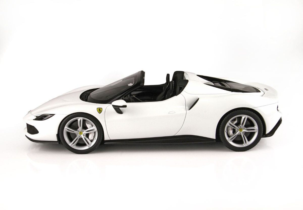 ミニカー 1/18 フェラーリ 296 GTS BBR-MODELS 1/18 FERRARI 296 GTS