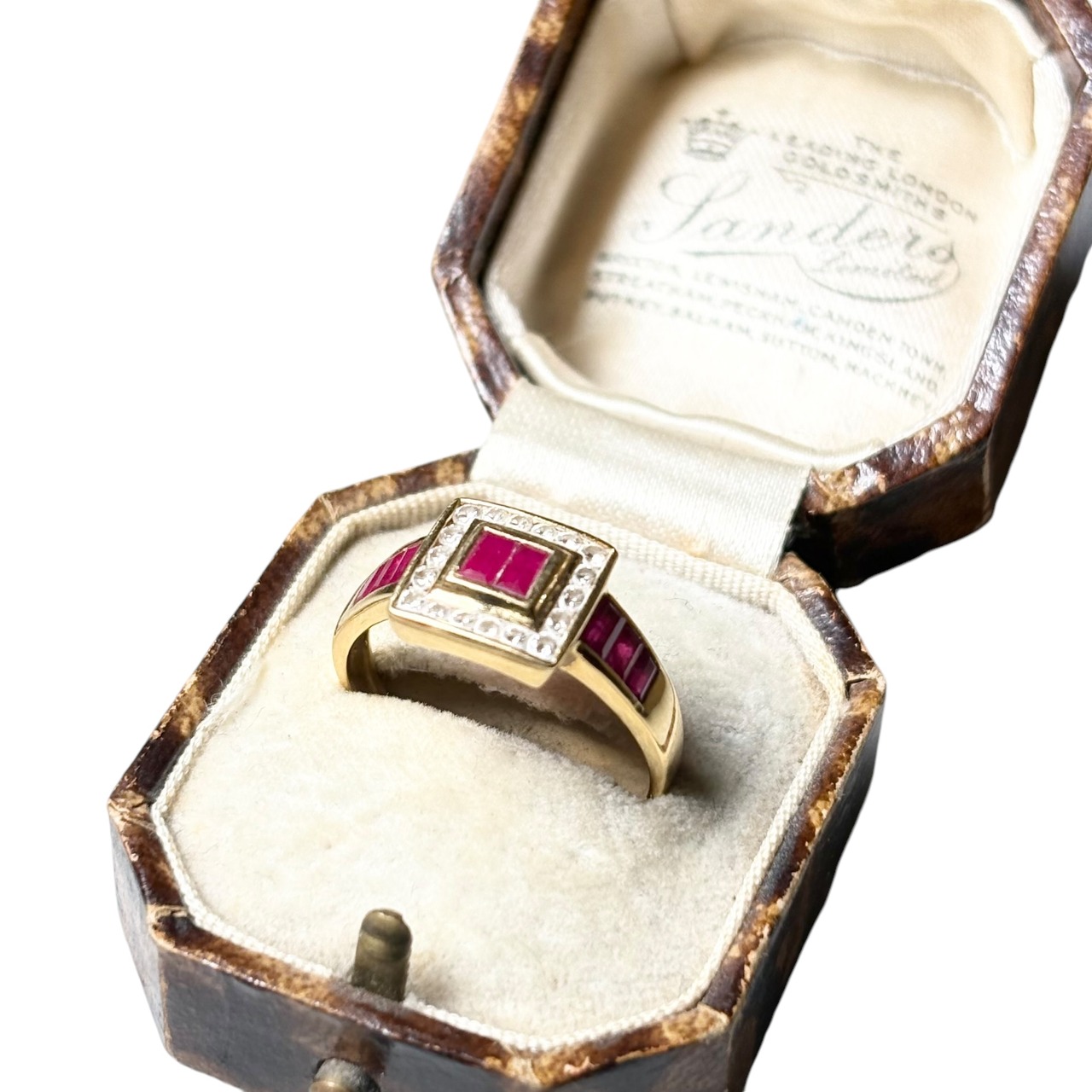 vintage 18ct gold Ruby & Diamond ring