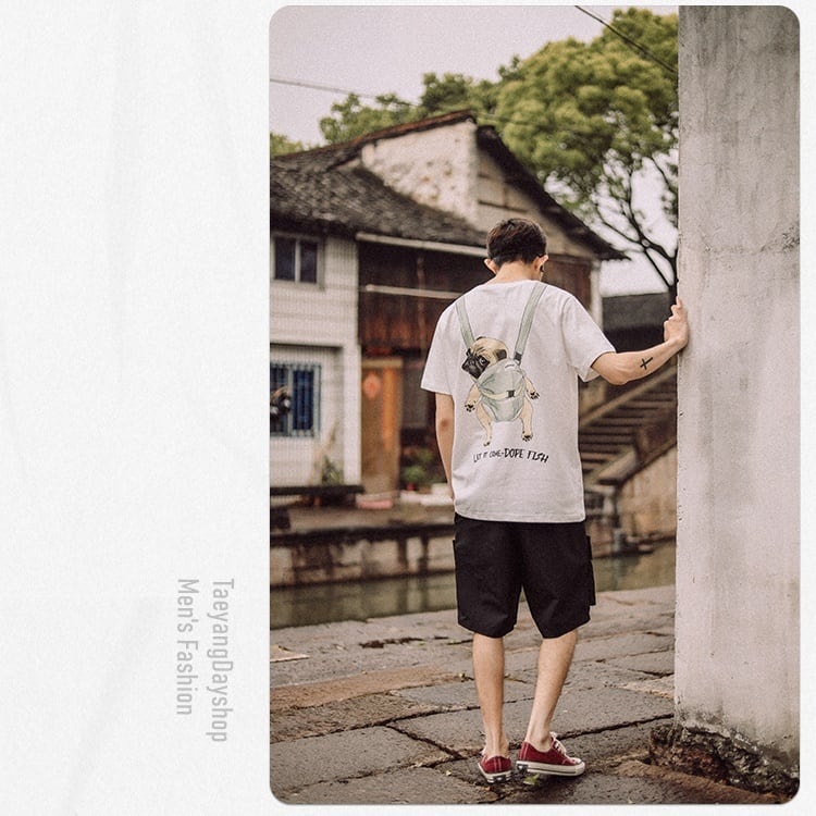 おんぶ パグ Tシャツ | Korean unisex fashion セレクトショップ