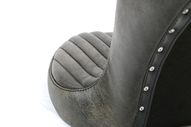 【抽選販売】クラックレザー : キング＆クイーン シート［縦タック&ロール]　(CKQ03)