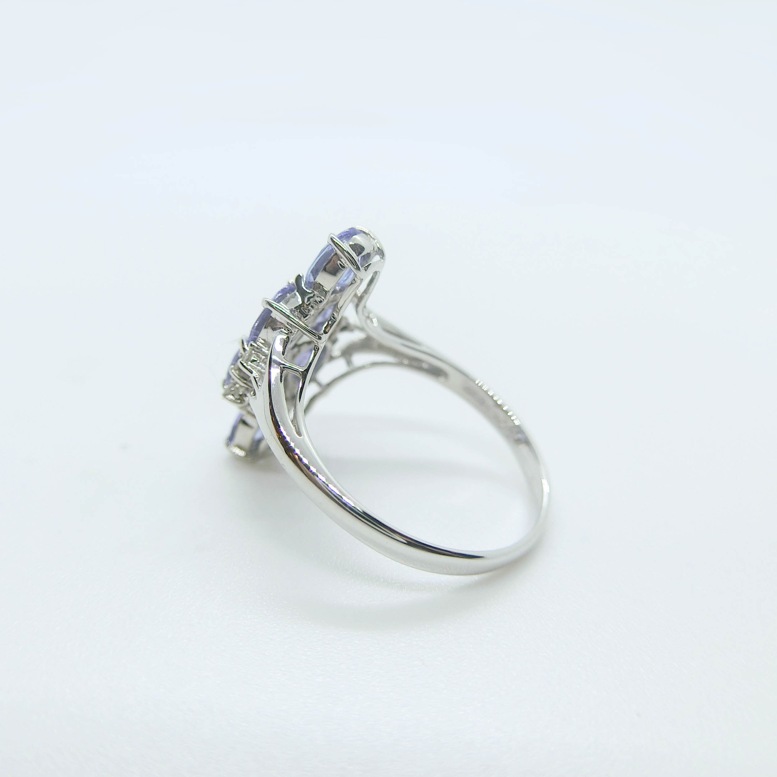 K18WG◻️タンザナイト3.69ct✨ダイヤ0.40ct✨姫リング✨サイズ18