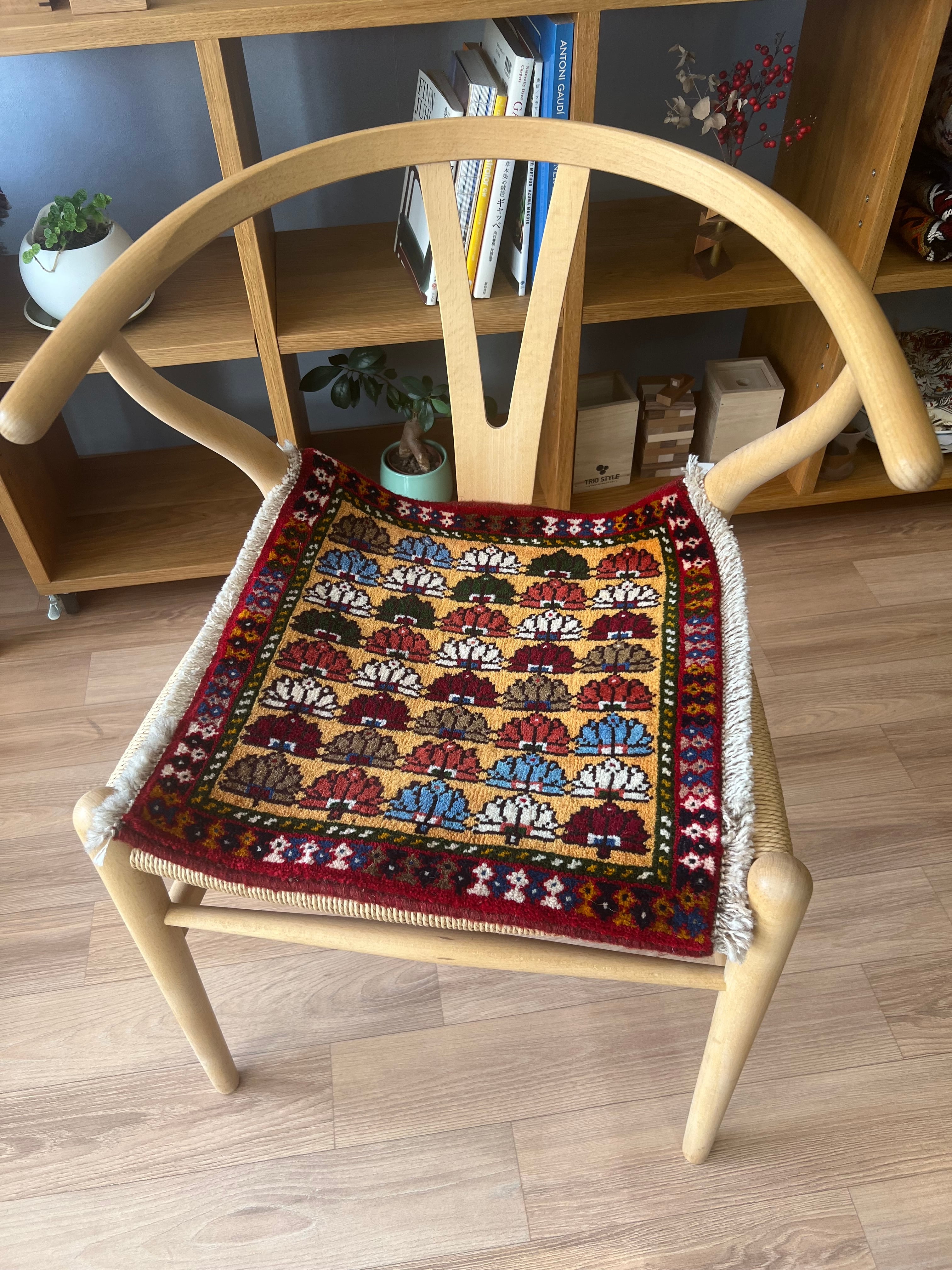 ペルシャ　ギャッベ トライバルラグ　玄関　90×60 茜色　馬 楽天市場】ペルシャ ライオンギャッベ オールドギャッベ マット