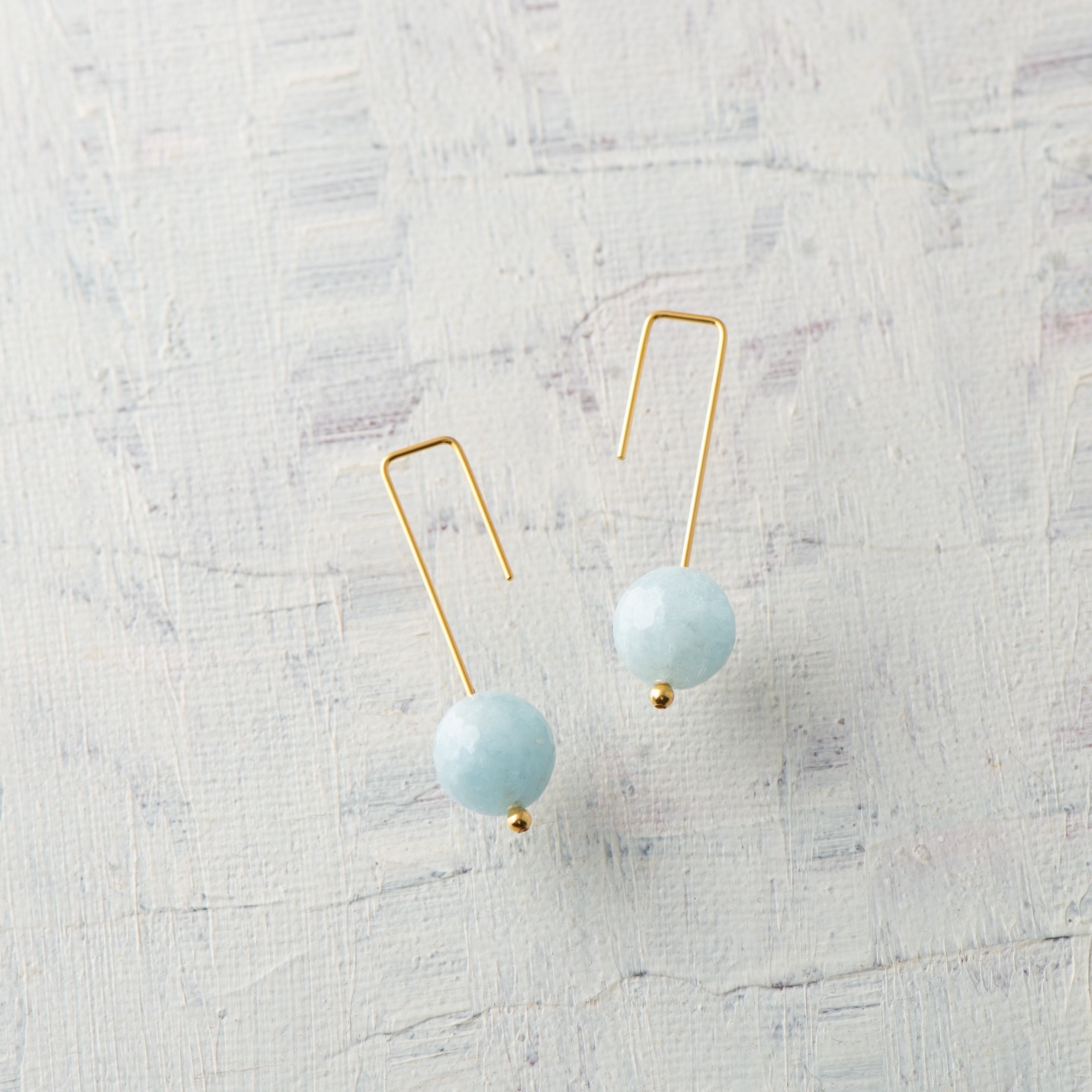 Crochet(クロシェ)ピアス 丸玉 アクアマリン(カット)(ゴールドコーティング)