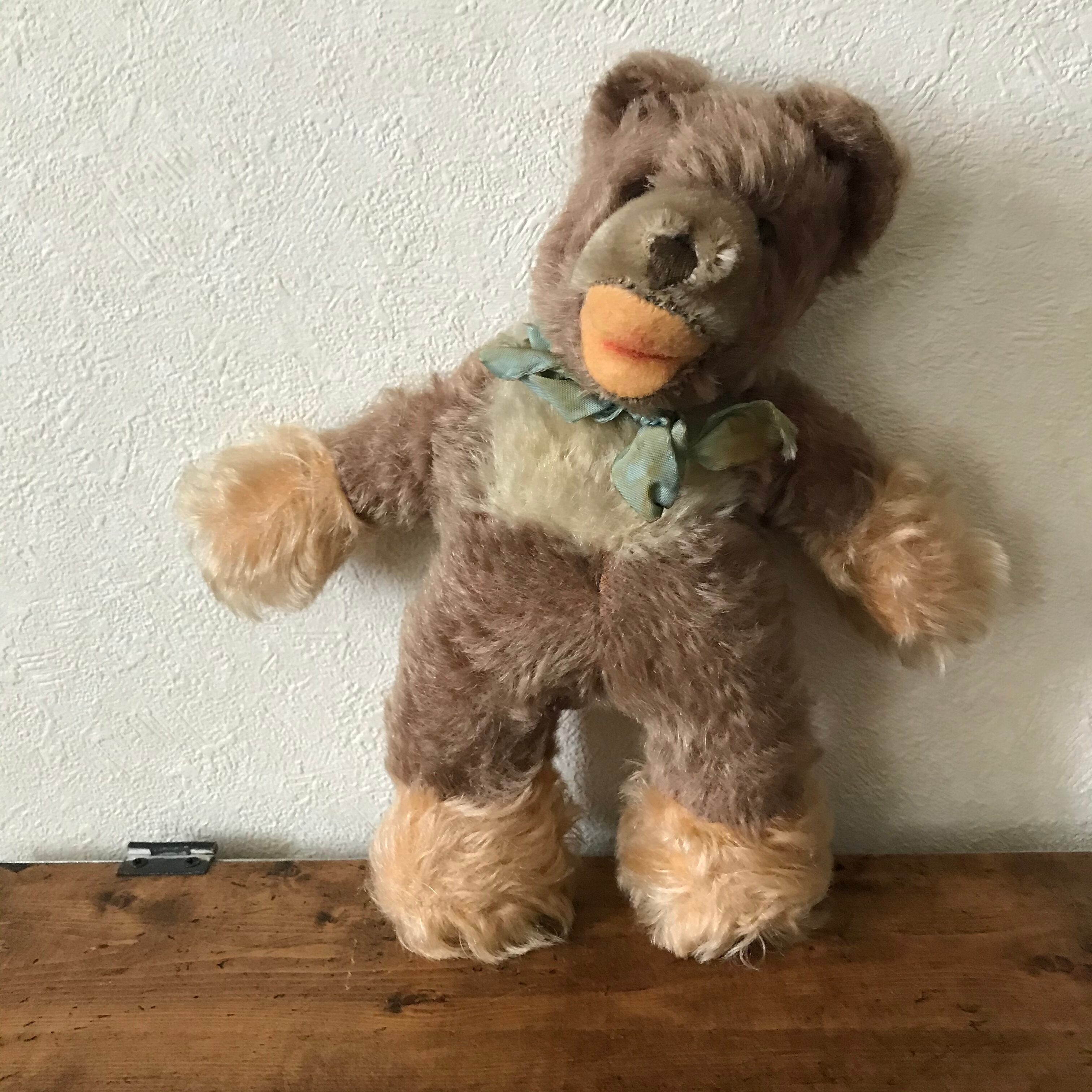 口を開けたくま