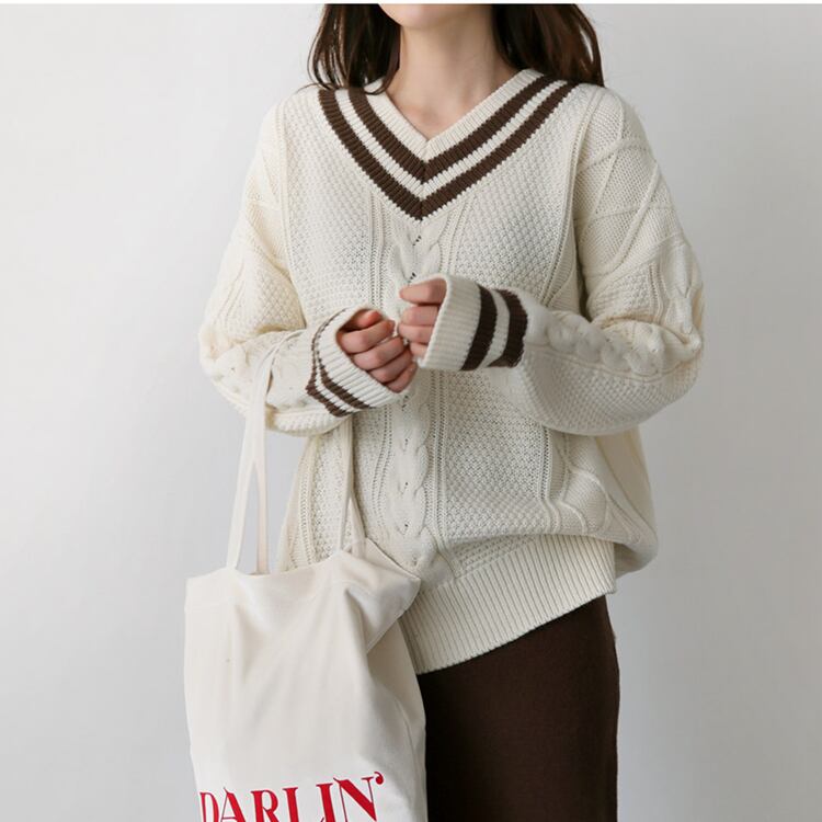 チルデンニットトップス