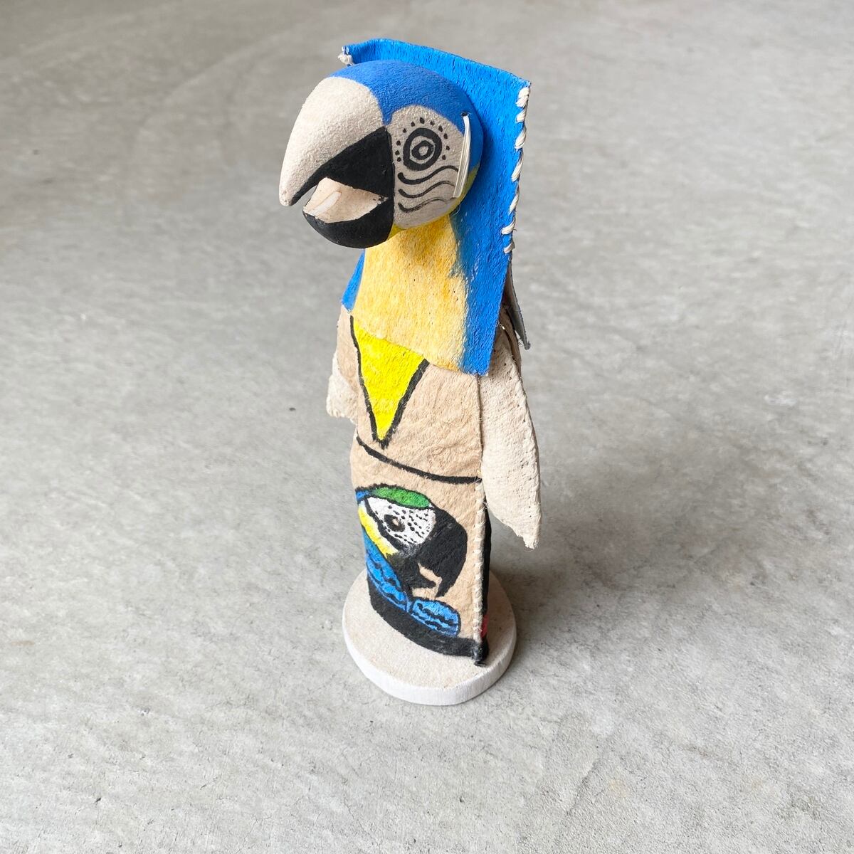 フォークアート 仮面の人形 インコ 青