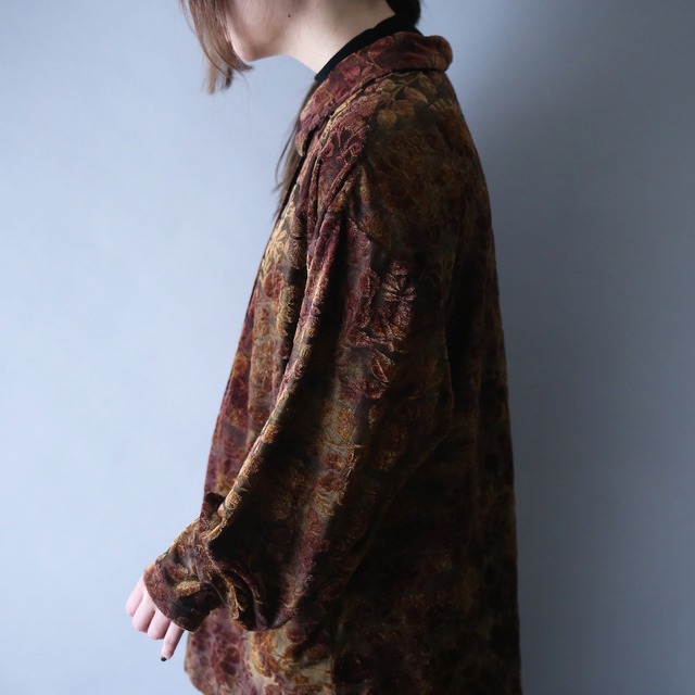 beautiful flower velours pattern over silhouette shirt