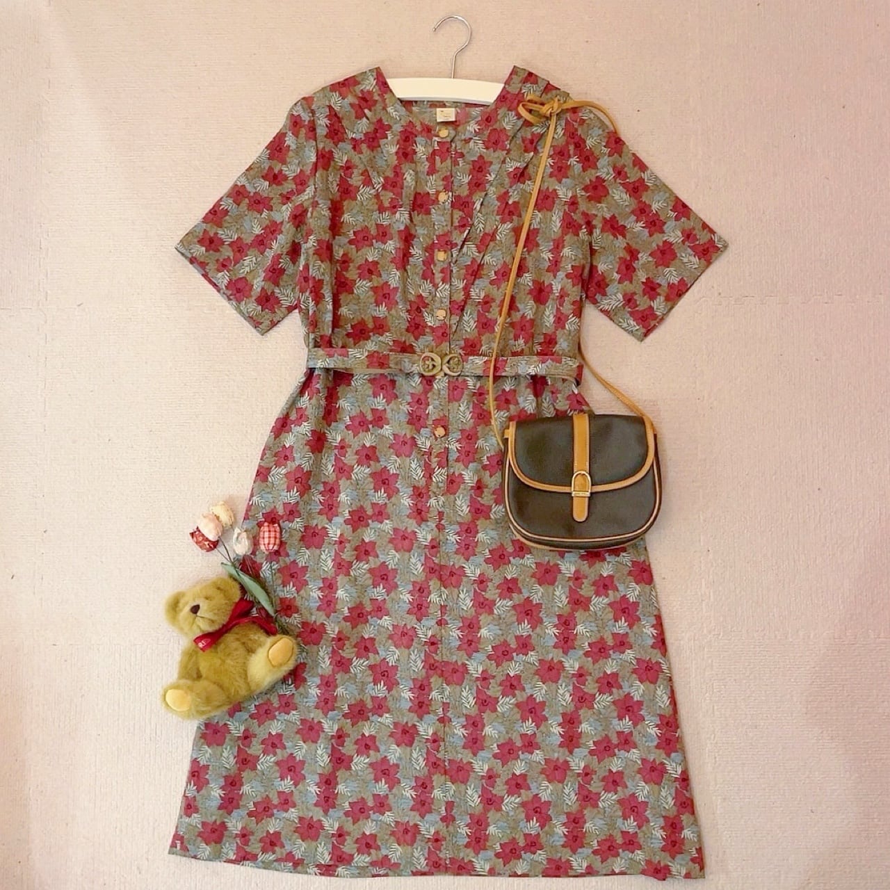 dark red leaf belt one-piece