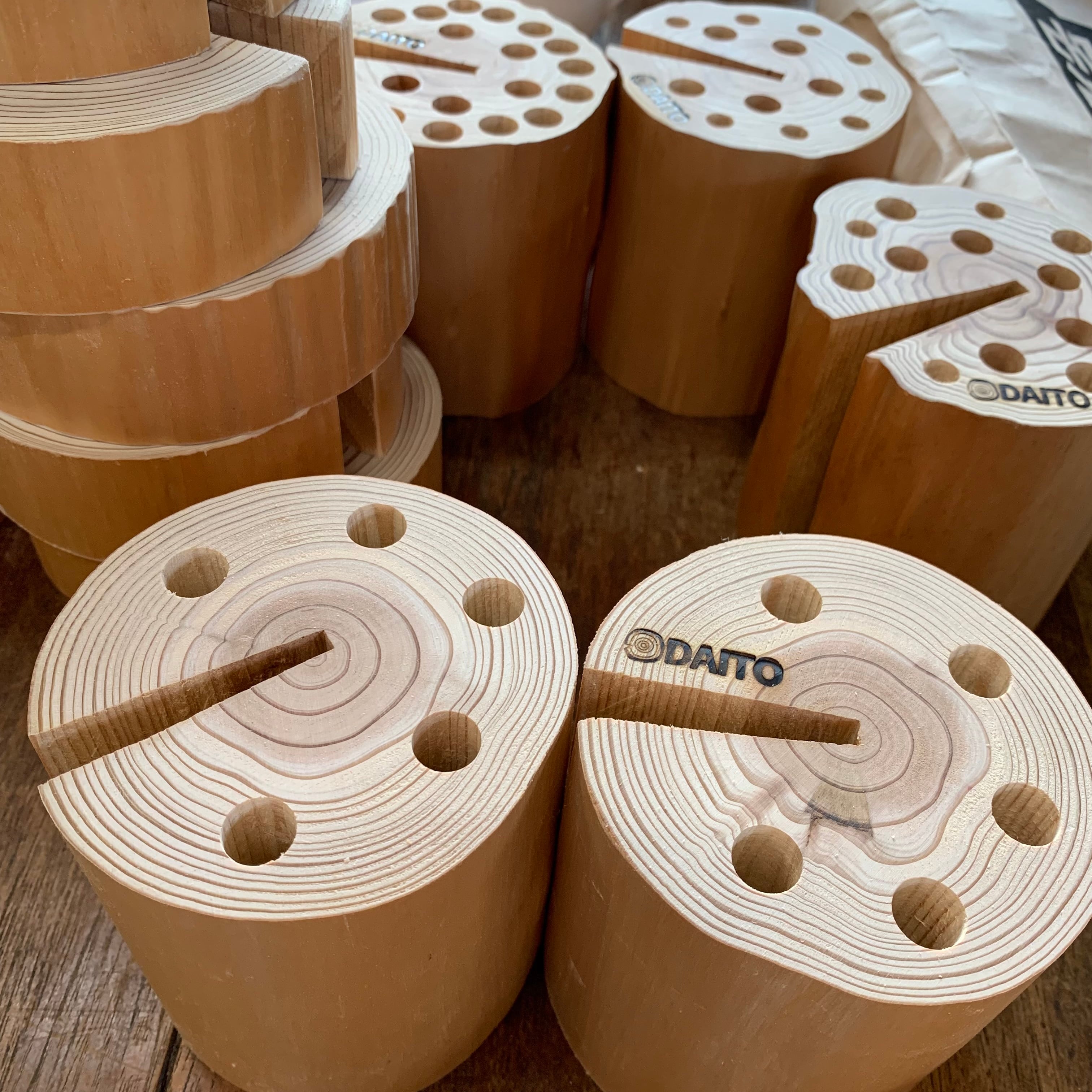 名入れペンスタンド オーダー ギフトに最適 | Daito Wood Works 大藤材木店