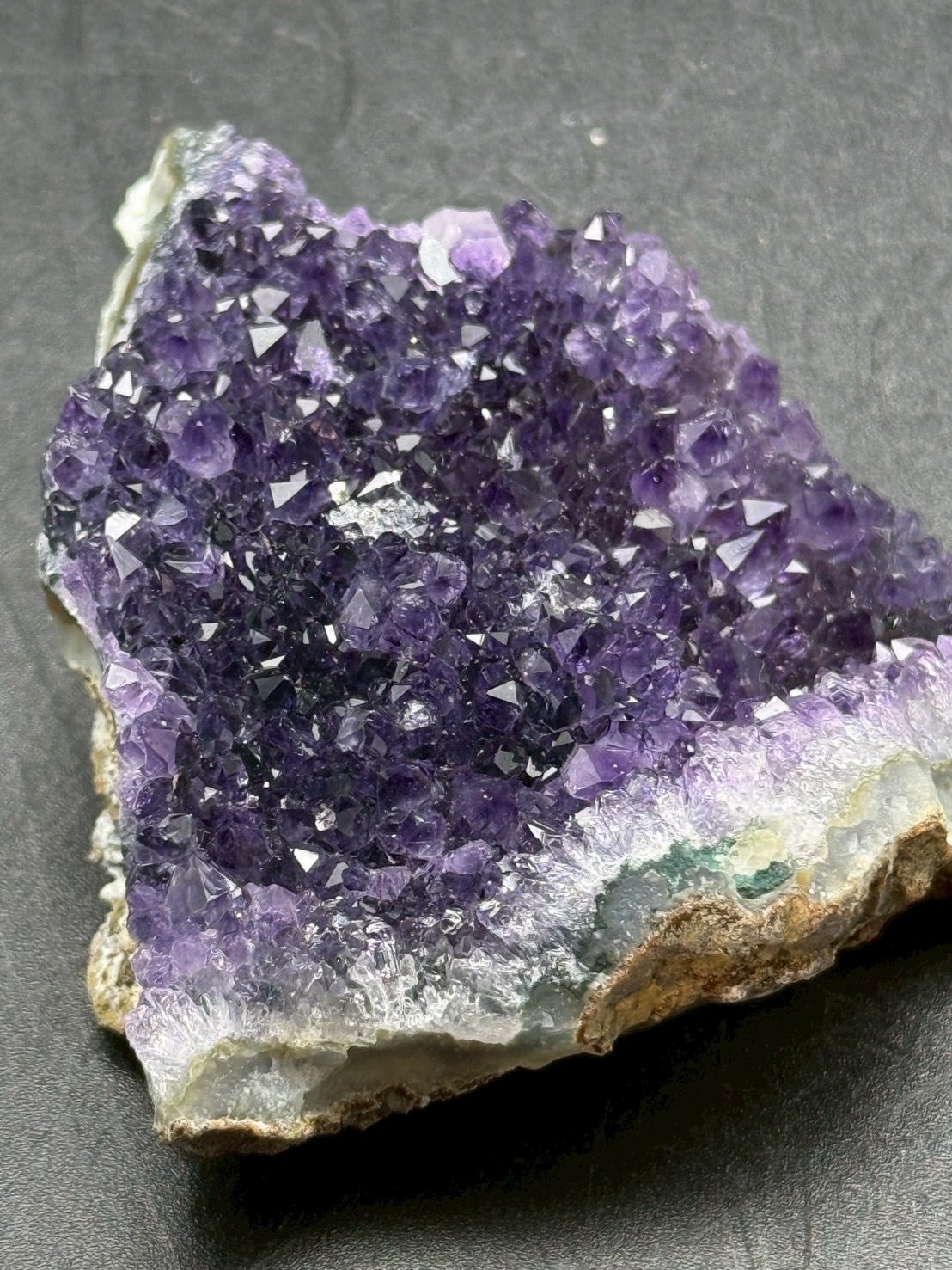 大特価！！【美しい紫水晶】ブラジル産アメジストクラスター【Sサイズ