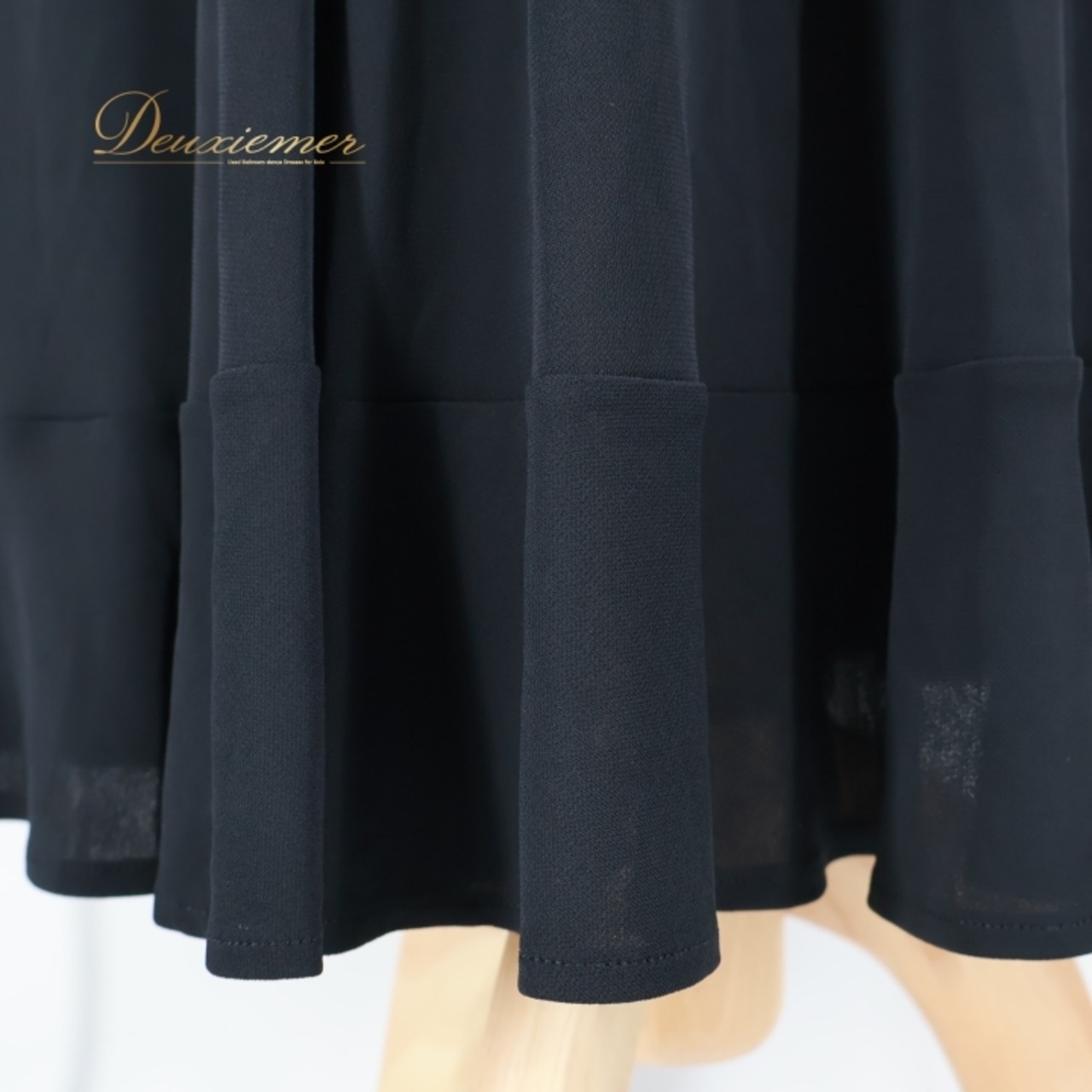 社交ダンス 衣装 スカート ブラック系 チャコット Chacott 黒 日本製 レッスン 練習 無地 シンプル ストレッチ 伸縮 上品 オールブラック 透け感 かわいい ダンス衣装 シック