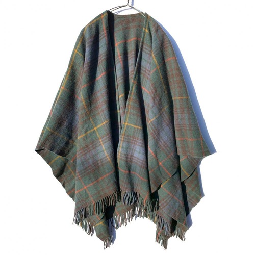 Johnstons Of Elgin [Johnstons Of Elgin] Lambs Wool Shawl [Made In Scotland] Vintage Lambs Wool Shawl