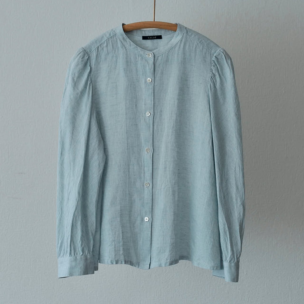 puff sleeve shirt /light weight linen〈powder blue〉