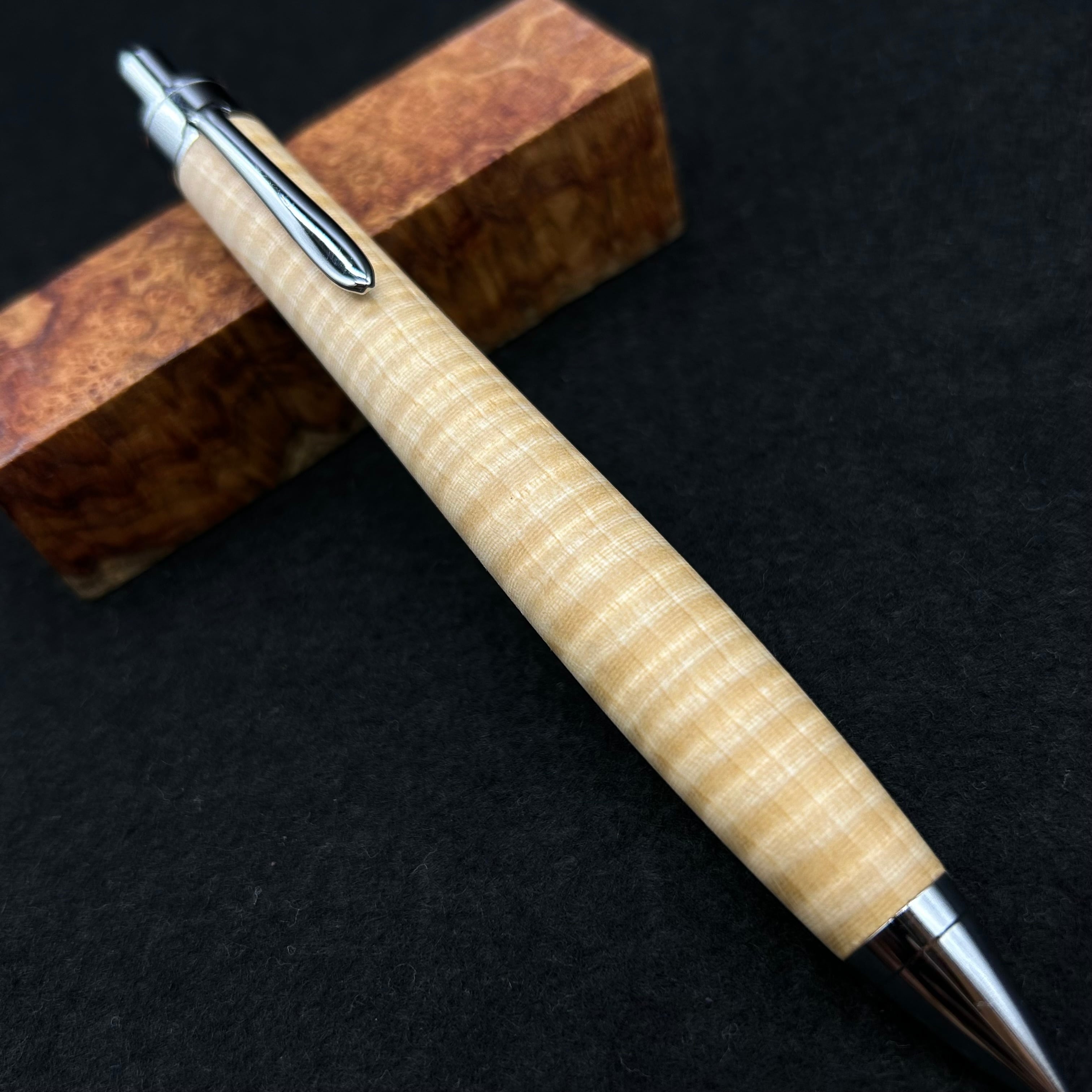 【栃 極上縮み杢】木軸シャープペン / ボールペン | 富士瘤 Craft
