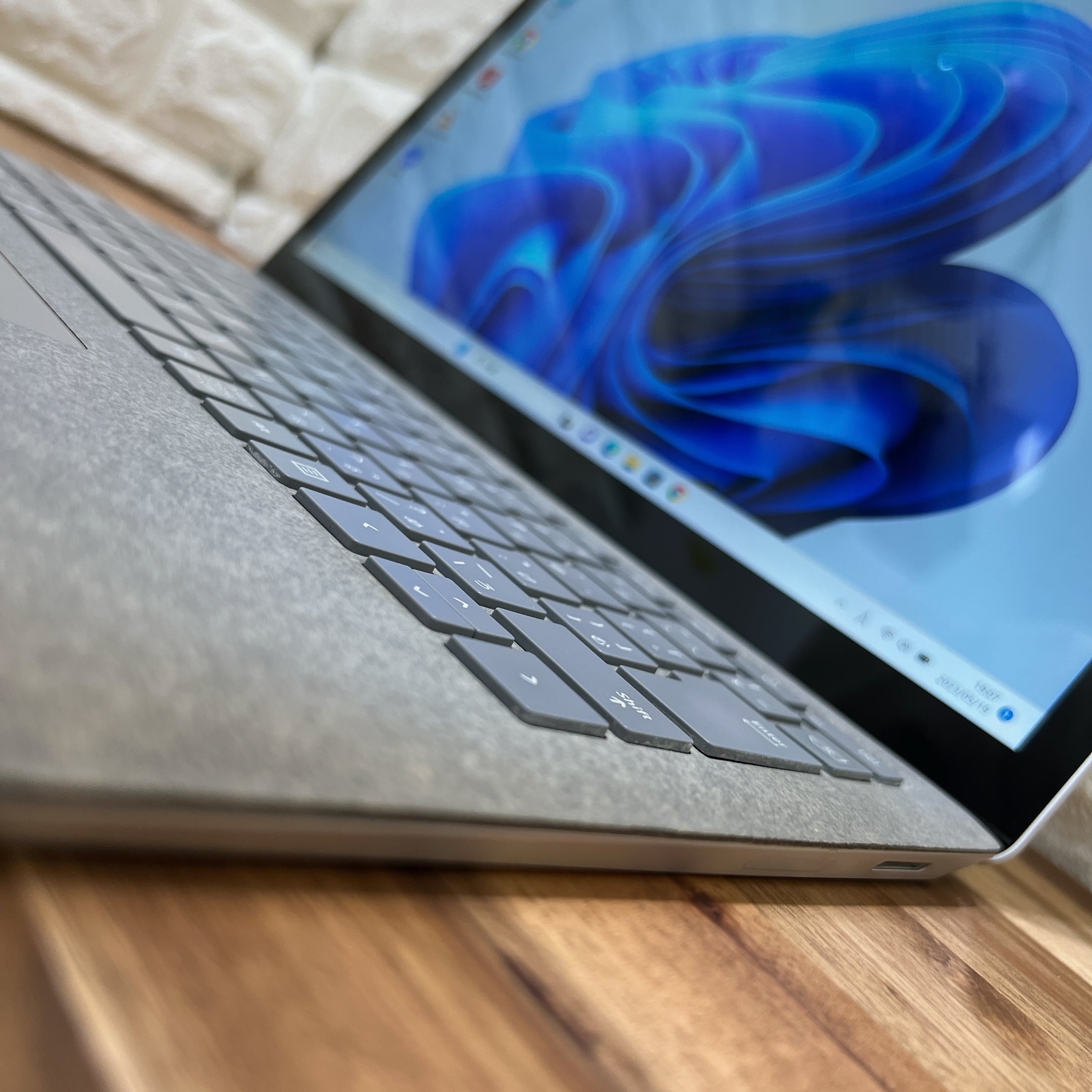 【美品】青 Surface Pro 6 ☘Core i5第8世代☘爆速SSD搭載