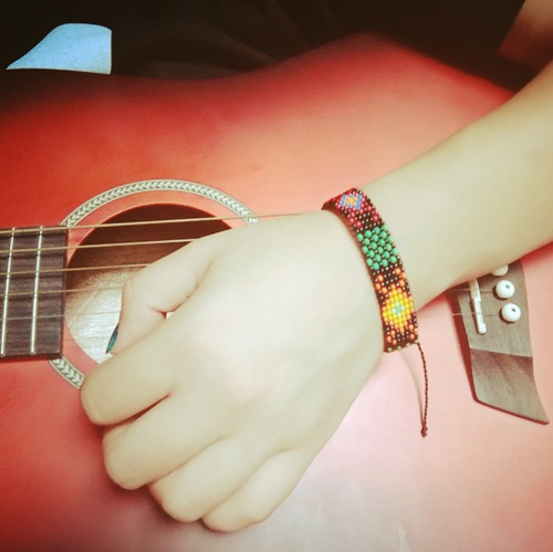 【１点のみ！】夏にぴったりコロンビア産のChakiritaブレスレット！