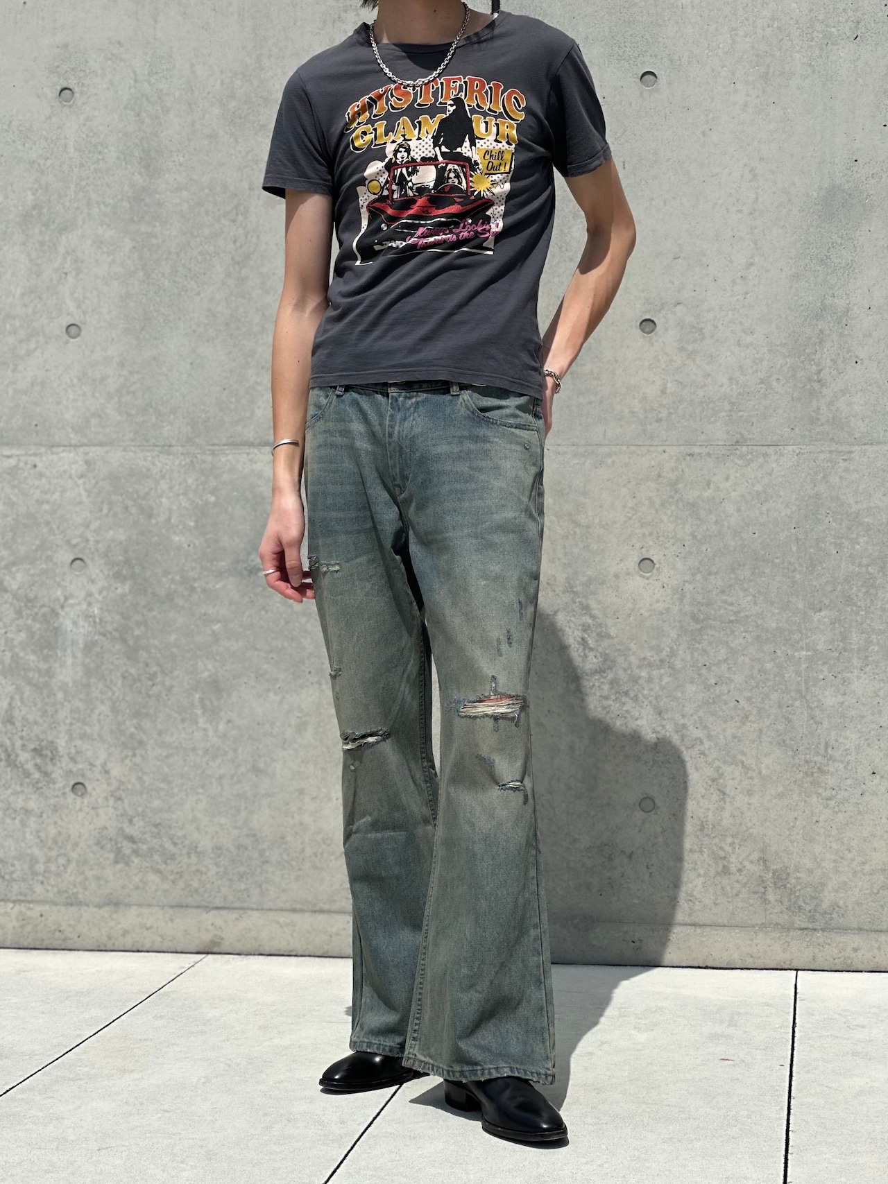 Dirty Destroyed Flare Denim