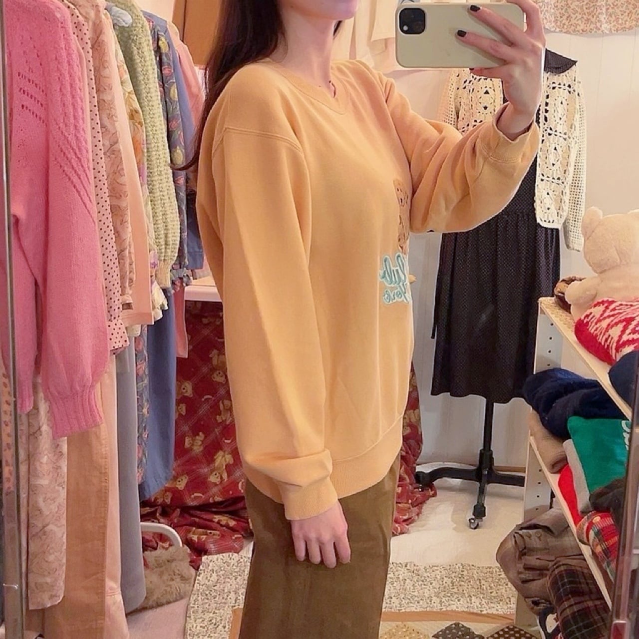 dog embroidery orange sweat