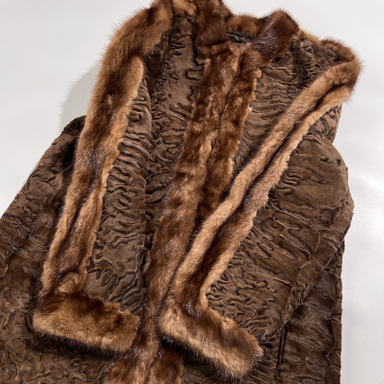 MOONBAT FUR ムーンバットファー 高級 本毛皮 リアルファー ハーフ コート サイズ 11 /ブラウン系 毛皮 婦人服 エレガント 上質