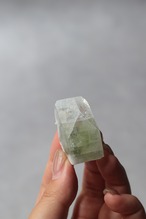 グリーンアポフィライト 「川のせせらぎ」Green Apophyllite ◇ 天然石・鉱物・パワーストーン・原石 | st00380