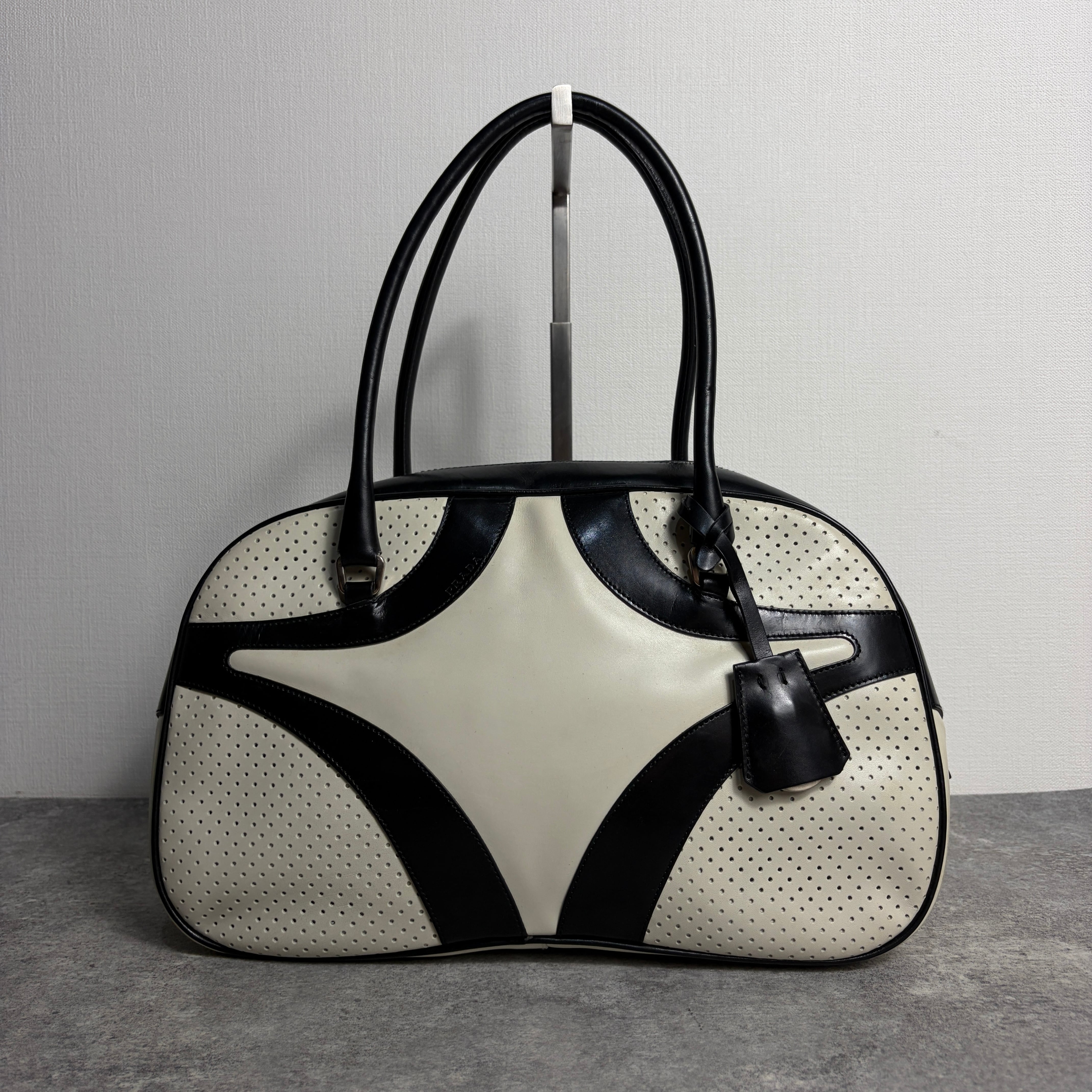 PRADA | LOST