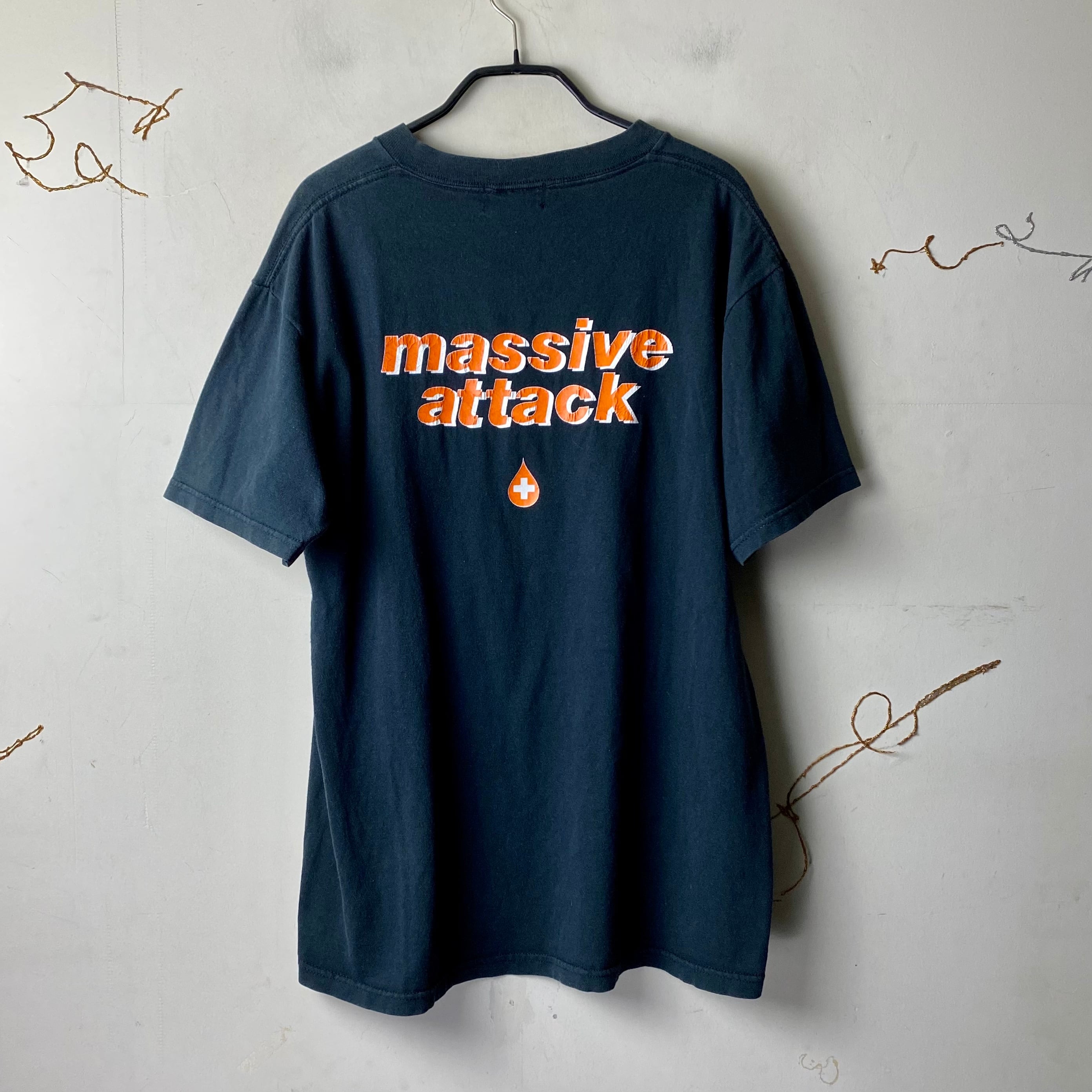 vintage 1990's MASSIVE ATTACK music tee 