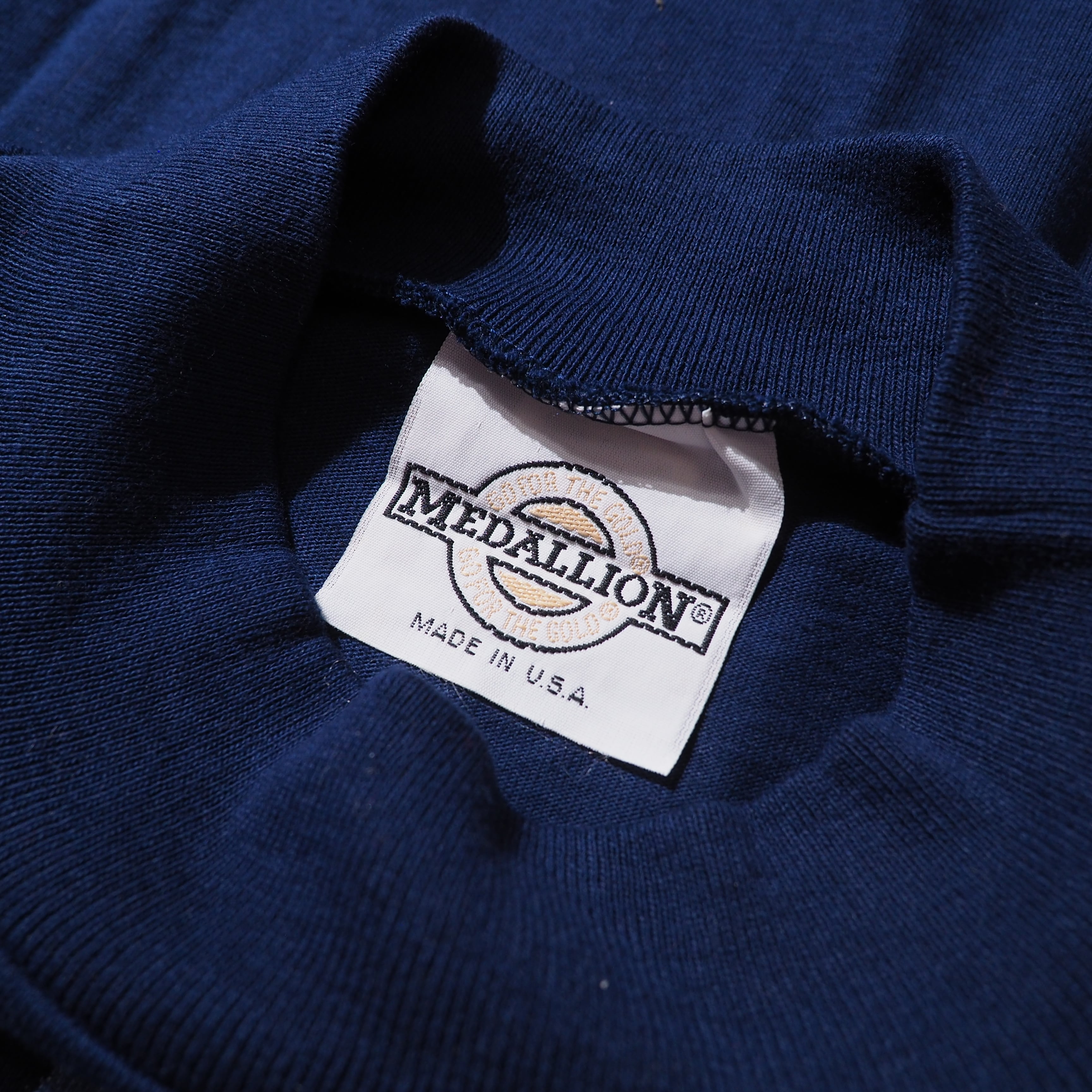 1996s ” Love fish ” printed vintage long sleeve mock neck Tee (made in Usa)