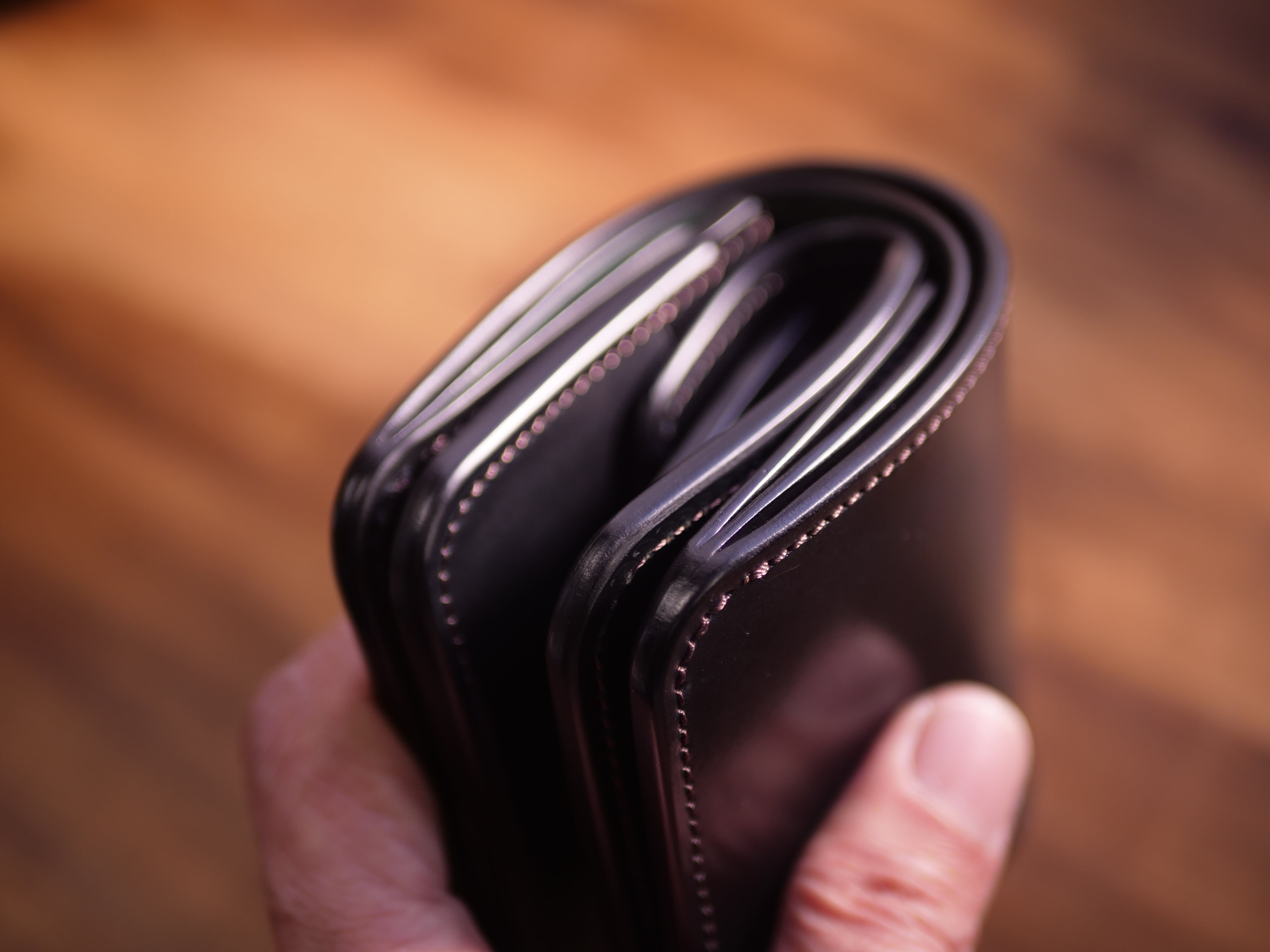 ロブスタレザー ドラム (スタンプあり) シェルコードバン ブラック Drum（ドラム）/ Horween shell cordovan Black | robusta leather