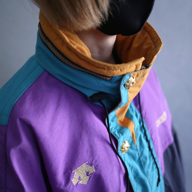 psychedelic color switching and art embroidery design over size anorak parka