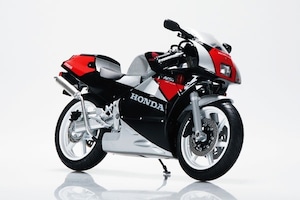 AOSHIMA / SKYNET Honda NSR250R '89 ブラック×シードシルバーメタリック 112106 / SN11210 / AOS11210